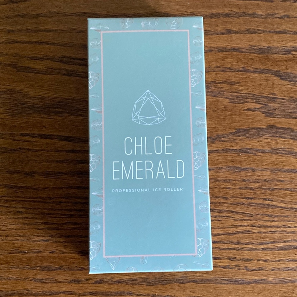 Chloe Emerald Ice Roller